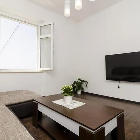 Ploce - Two Bedroom With Terrace And Sea View - Od Srda ... Apartment *